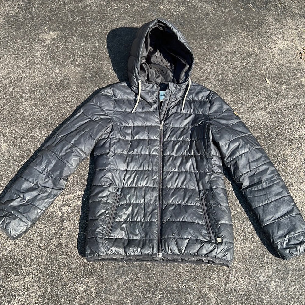 Roxy Puffer Jacket, size medium, black jacket